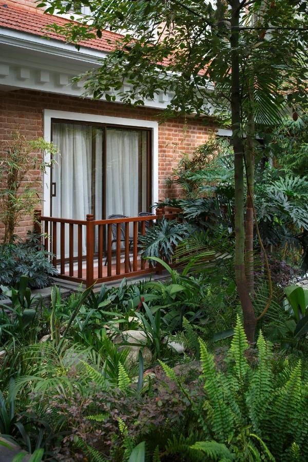 Hotel Thrive, A Tropical Courtyard Kathmandu Esterno foto