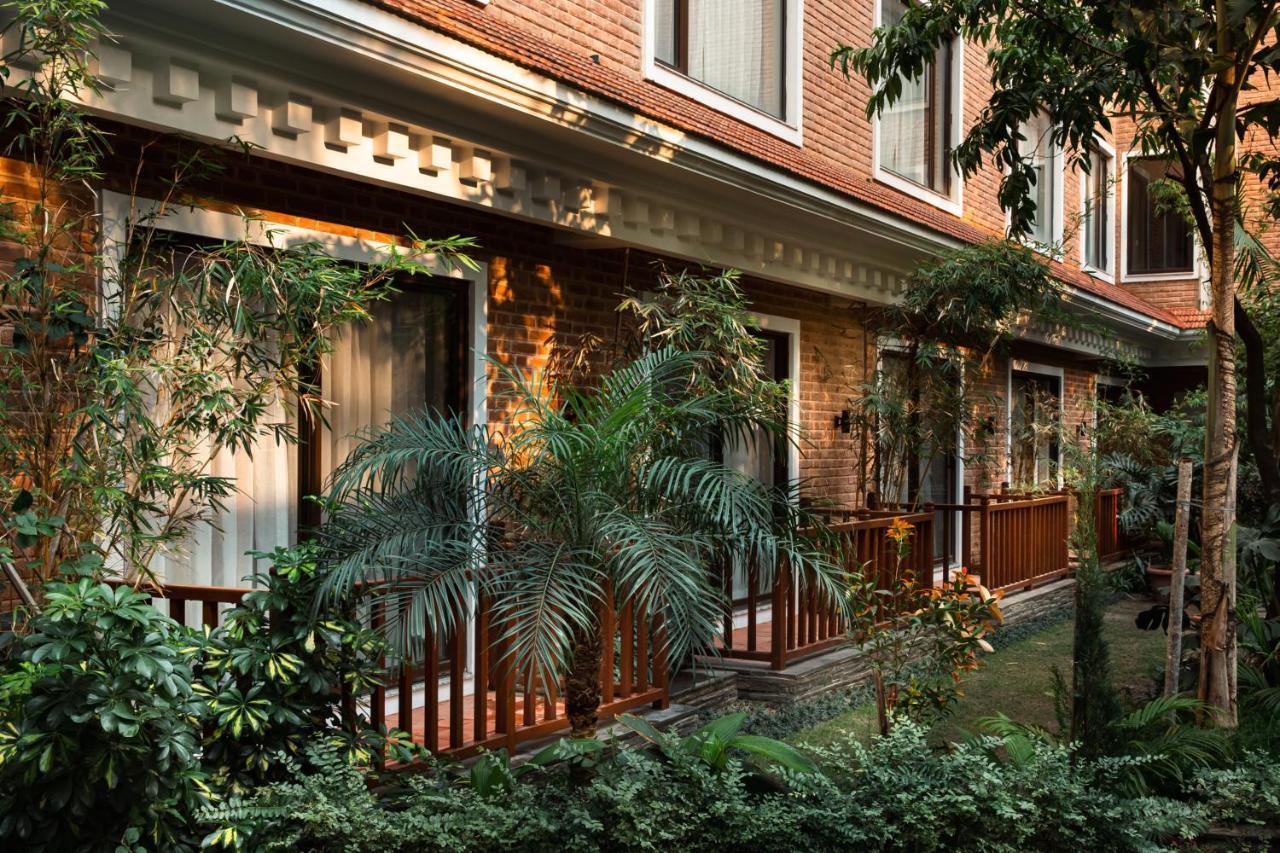 Hotel Thrive, A Tropical Courtyard Kathmandu Esterno foto
